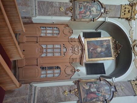 Spovednice so nameščene v namenske prostore (3)